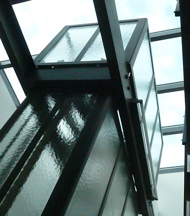verglaster liftaufbau treppenhaus innenraum 08