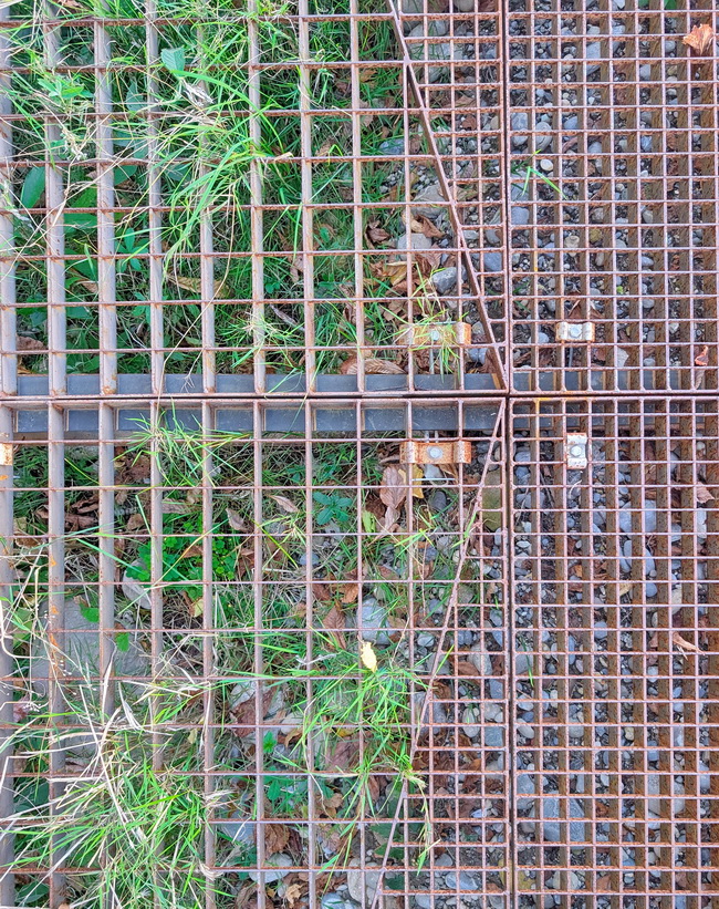 begehbare gruenflaechen gitterroste haus eber 04