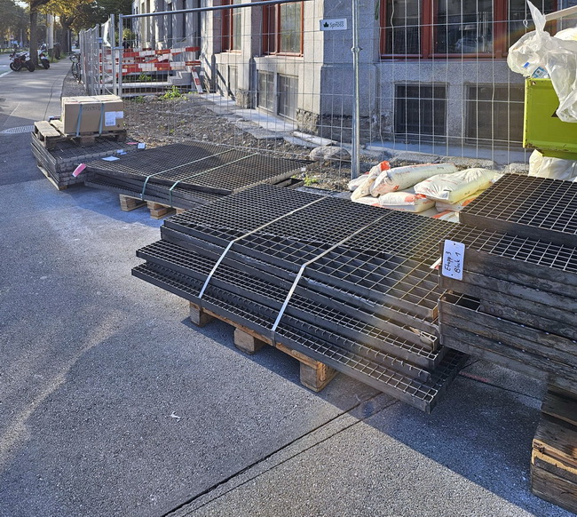begehbare gruenflaechen gitterroste haus eber 17