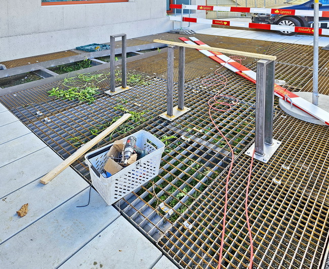 begehbare gruenflaechen gitterroste haus eber 19
