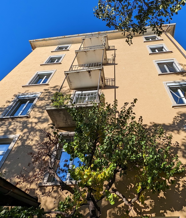 anbaubalkon mfh altbau mit sonnenschutz 05