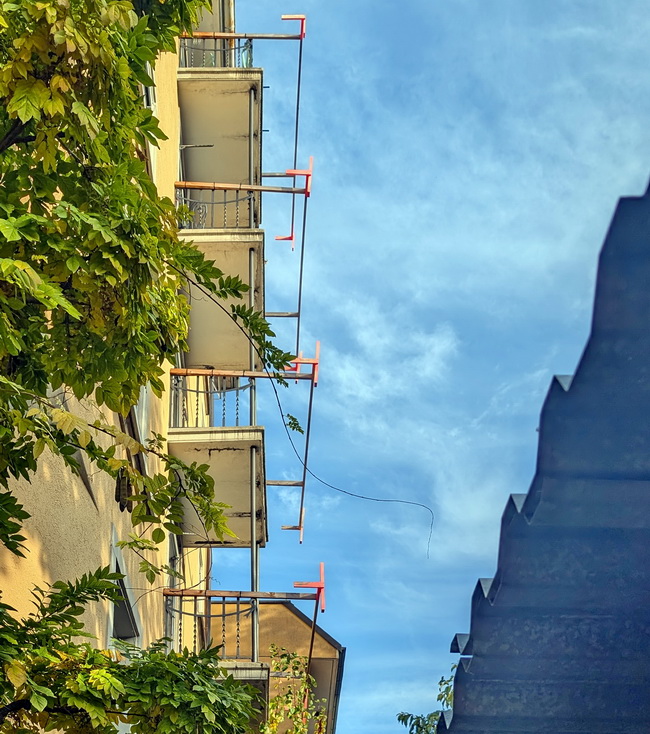 anbaubalkon mfh altbau mit sonnenschutz 13